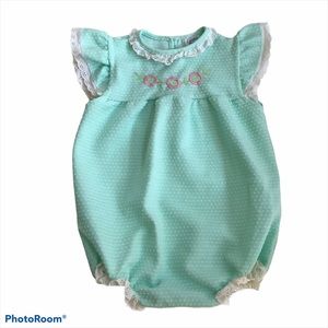 Vintage Carter’s One Piece Short Romper
